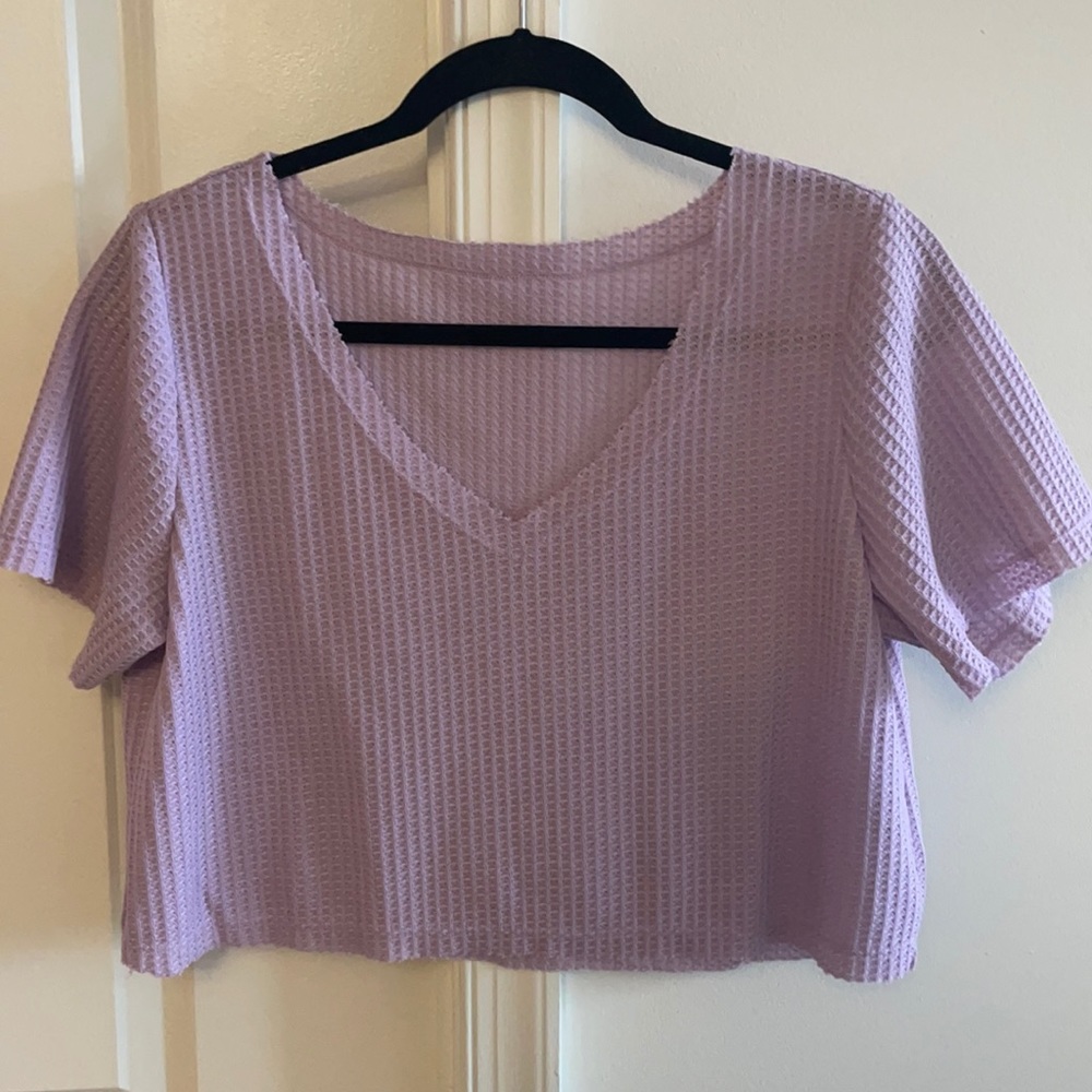 Lilac Size M crop top- perfect condition!!